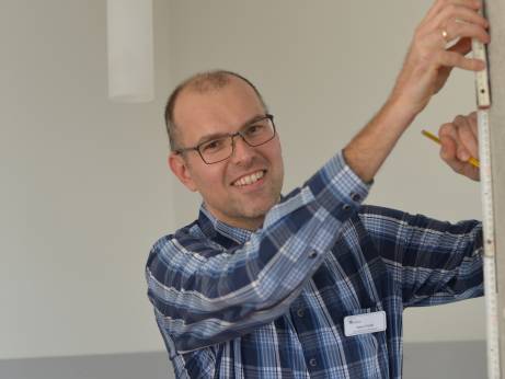 Freiwillig Engagierte übernehmen viele Aufgaben und Dienstleistungen, wie Einkäufe für das stationäre Hospiz, Verwaltungs- oder Handwerksarbeiten. 